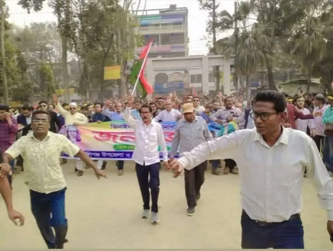 ঝিনাইদহে বিএনপির মহাসমাবেশে সাইফুল ইসলাম ফিরোজের নেতৃত্বে জনতার ঢল