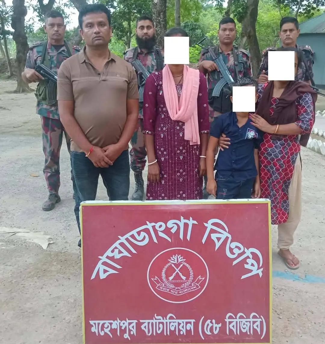 ঝিনাইদহে বেড়ানোর কথা বলে পাচারের চেষ্টা, ভারতীয় নাগরিক গ্রেপ্তার