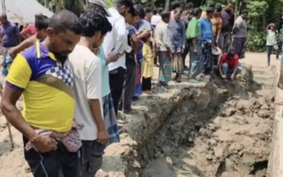 কালীগঞ্জে মাটি চাপায় বাড়ির মালিকের মৃত্যু